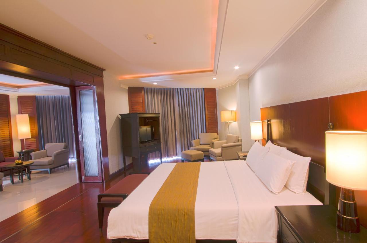 Long Beach Garden Hotel & Pavilions Pattaya Exterior photo
