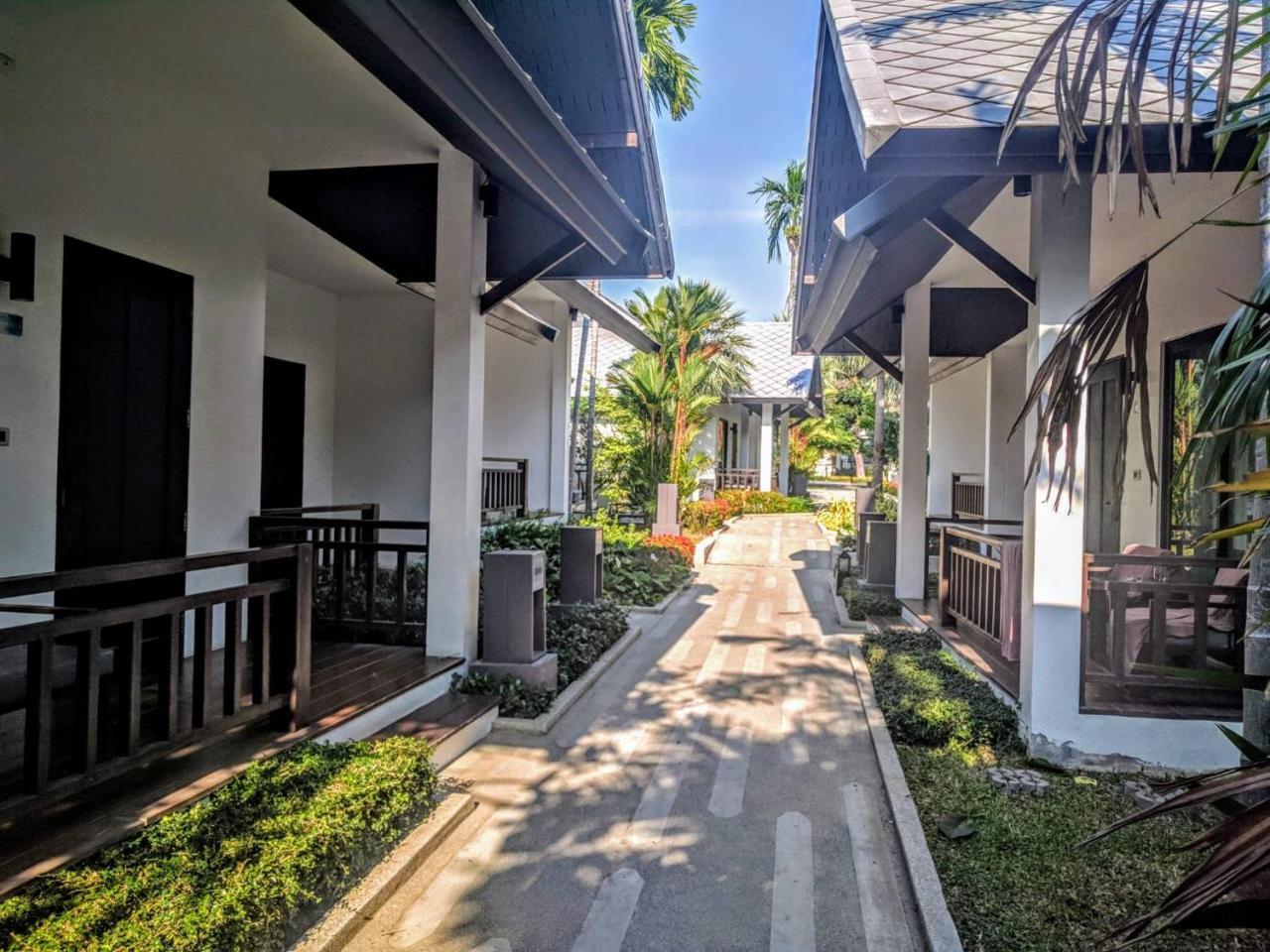 Long Beach Garden Hotel & Pavilions Pattaya Exterior photo