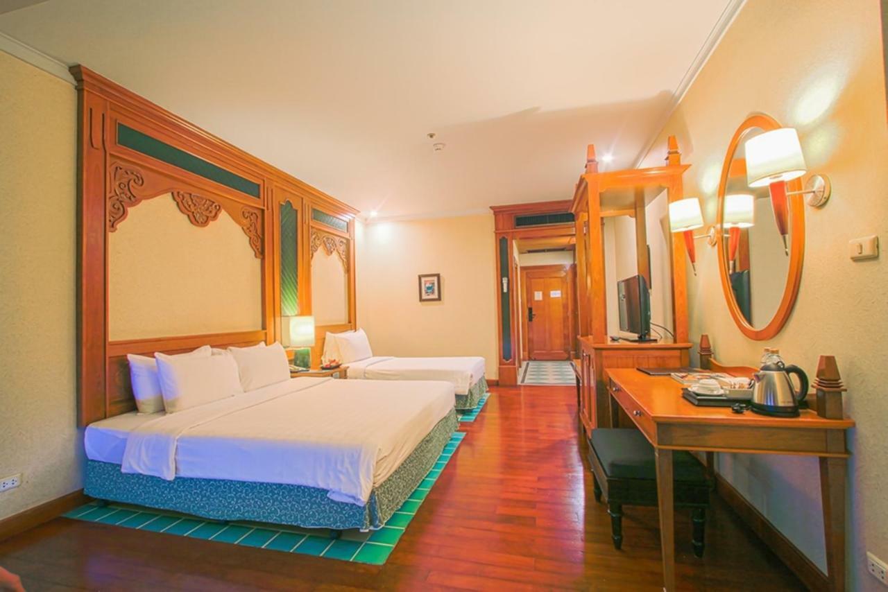 Long Beach Garden Hotel & Pavilions Pattaya Exterior photo